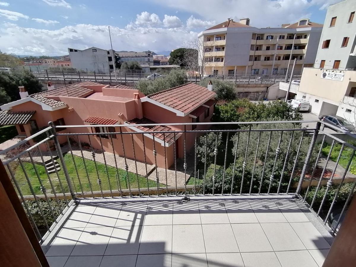 Residenza Gallura Apartment Olbia Bagian luar foto